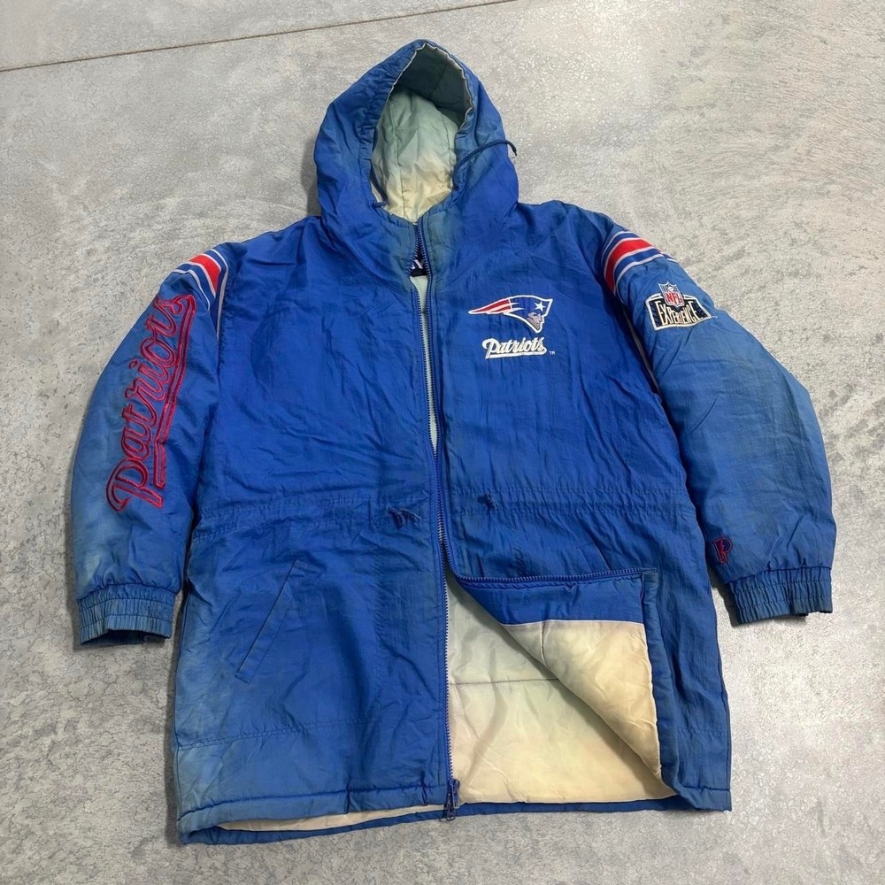 Vintage Pro Player New England Patriots NFL Puffer Jacket Blue XL